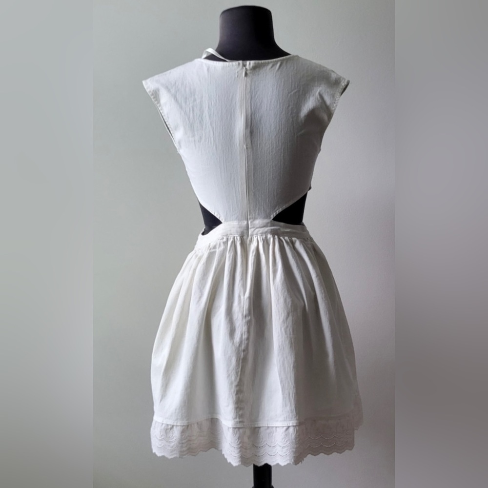 Akita Chicago Cut out Mini Dress - Picture 4 of 12